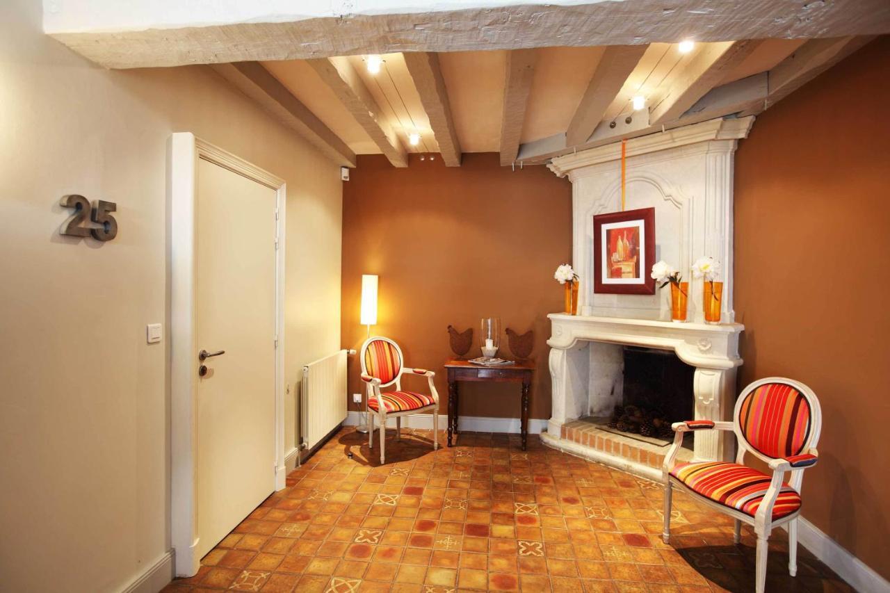 Logis Hotel La Croix Blanche Fontevraud Номер фото